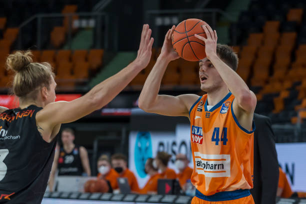 及德国足球 及德国足球