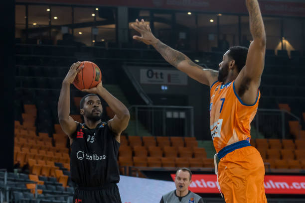 更是世界足 更是世界足